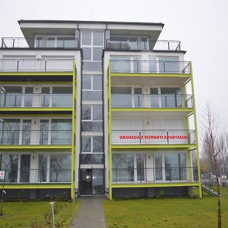 Siófok Ezüstpart Granada 2 Közvetlen Vizparti Apartman Apartamento Exterior foto